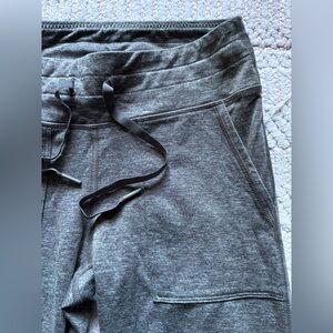Aerie offline grey leggings with pockets